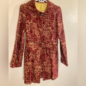 Stunning Brocade belted coat, never worn, size small
